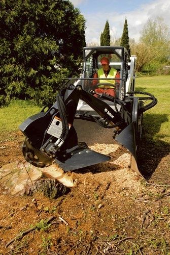 Dessoucheuse pour chargeuse compacte - BOBCAT