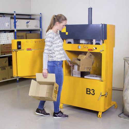 Presse à balles pour carton - B3 - Bramidan Balers - pour plastique / verticale / à chargement frontal