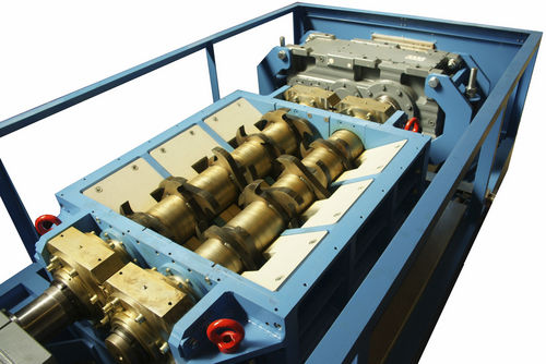 Déchiqueteur primaire - RM 1350 series - ERDWICH Zerkleinerungs-Systeme GmbH - à 2 arbres / pour déchets électroniques / robuste