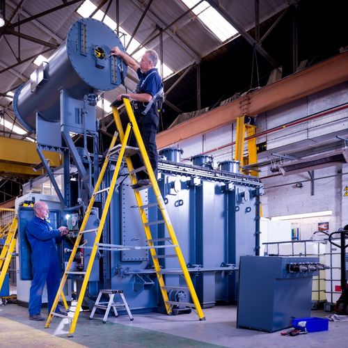 Transformateur de puissance - Power and Distribution Transformers - de distribution / immergé / pour service intérieur