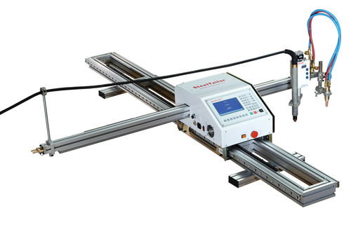 Commande CNC pour machine de découpe - SteelTailor