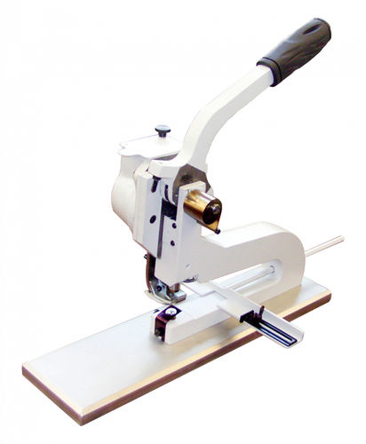 Machine de pose d'oeillets manuelle - 101-70 - Constantin Hang Maschinen-Produktion GmbH - automatique