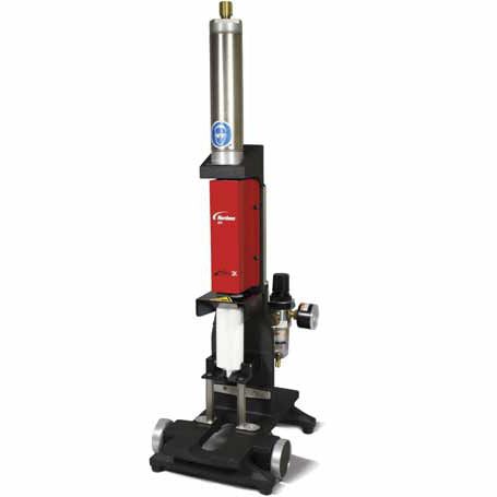 Machine d'insertion de languette en plastique - Atlas™ - Nordson EFD