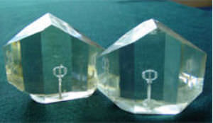 Cristal de titanyl phosphate de potassium (KTiOPO4, KTP) - Changchun New Industries Optoelectronics Tech.Co.,
