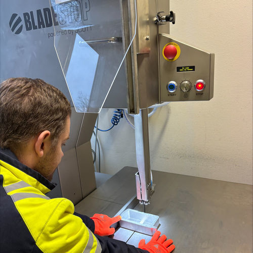 Scie à os industrielle - BladeStop K400-M-R - Scott Automation - avec sécurité