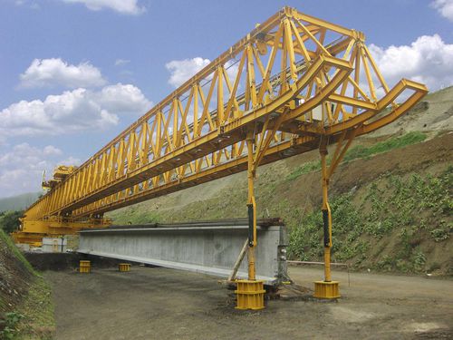 Portique de lancement pour les travaux de génie civil - BLG 110 - CIMOLAI TECHNOLOGY