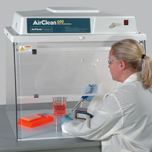 Hotte PCR - max. 48 x 24 x 32" | AC DB series - AirClean Systems