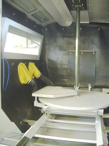 Cabine de sablage à pression - Hodge Clemco - automatique
