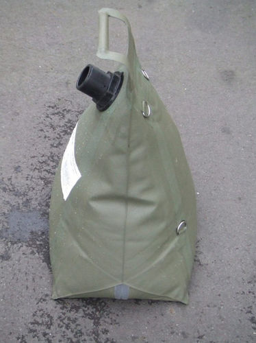 Jerrycan souple - Simtech - en caoutchouc / rectangulaire / compact