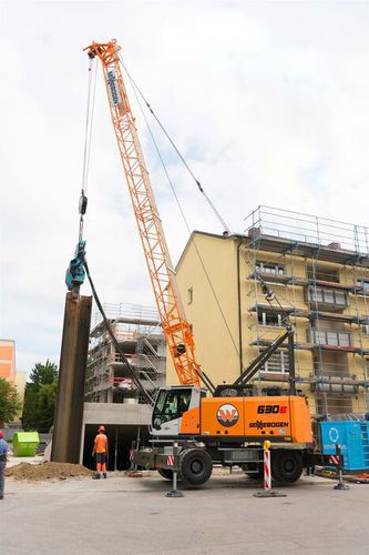 Grue mobile - 630 M - SENNEBOGEN Maschinenfabrik GmbH - à flèche / treillis / pour chantier