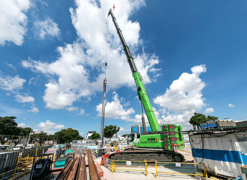 Grue télescopique - 6133 - SENNEBOGEN Maschinenfabrik GmbH - sur chenilles / à flèche / pour chantier