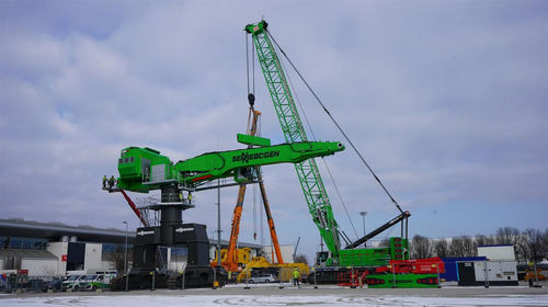 Grue sur chenilles - 6220 E - SENNEBOGEN Maschinenfabrik GmbH - à flèche / de levage / à moteur diesel
