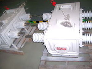 Disjoncteur à coupure de charge isolé au gaz SF6 - ningbo yinzhou huayuan electric and machine indust - unipolaire / d'extérieur / monté sur pylône