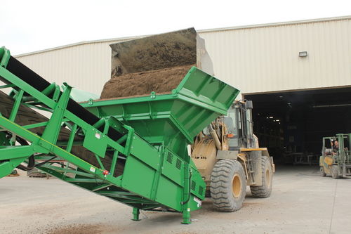 Convoyeur à chaînes - ST series - McCloskey International Limited - d'empilage / pour l'industrie minière
