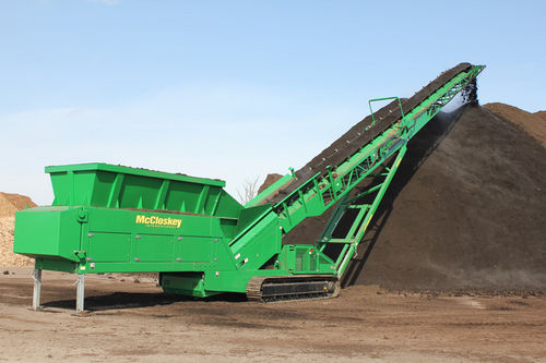 Convoyeur à chaînes - TF80 - McCloskey International Limited - d'empilage / pour l'industrie minière