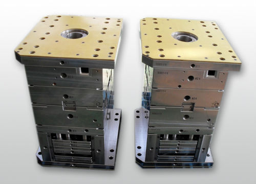 Moule d'injection plastique multi-empreintes - AM005 - Suzhou A Mould Co.,Ltd. - emballages / pour l'industrie de l'emballage / pour applications industrielles