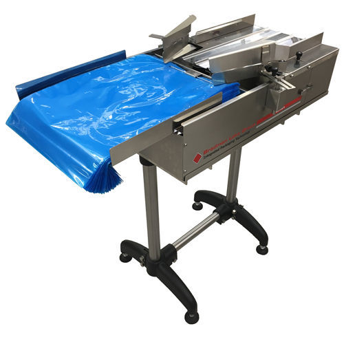 Ensacheuse horizontale - IB30 - Bradman Lake Ltd. - semi-automatique / pour l'industrie agroalimentaire