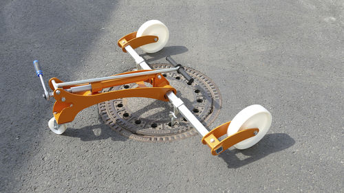 Outil de levage de plaques d'égouts manuel - 138 - WIMAG GmbH - à roues