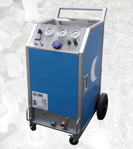 Machine de nettoyage cryogénique manuelle - DC 280 - DCA Deckert Anlagenbau GmbH - mono-tuyau / pour le nettoyage / pour enlèvement de peinture