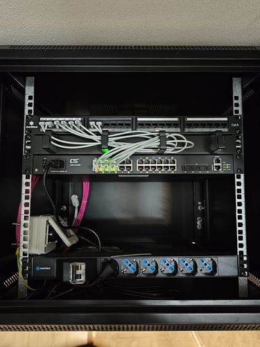 Rack modulaire - MOSCHITTA SRL - pour serveur / de distribution / pour réseau