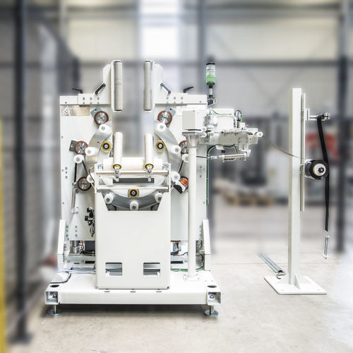 Banderoleuse horizontale - CL 210 - Wrapsolut - Fährenkämper GmbH & Co. KG - avec couronne tournante / automatique / de pneu