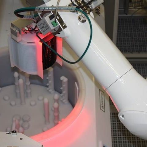 Système de chargement automatisé - ACH-LUNA - Fabmatics GmbH