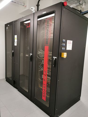 Baie serveur pour datacenter - SMART RACK - Brodinger IT-Sicherheitstechnik e.U. - de type armoire / sur rack / IP54
