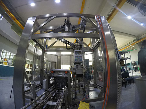 Encaisseuse robotisée - Technica International - automatique / pour bouteilles / de gobelets
