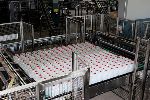 Table d'accumulation pour l'industrie de la mise en bouteille - Technica International