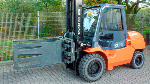 Tablier porte-fourche pour chariot élévateur - T 013.1 / T013.2 - KAUP GmbH & Co.KG - à attaches