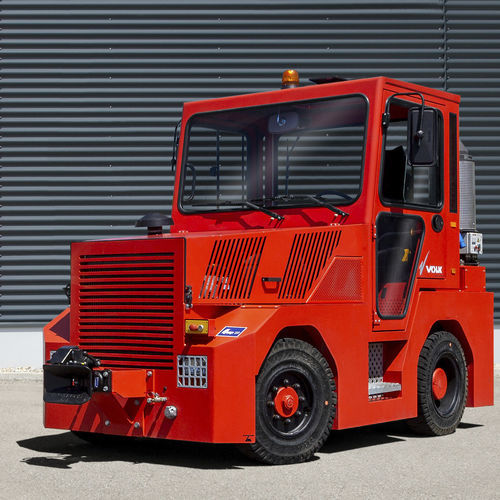 Tracteur diesel - DFZ 100 H - Volk Fahrzeugbau GmbH - à 4 roues / à conducteur porté assis / de remorquage