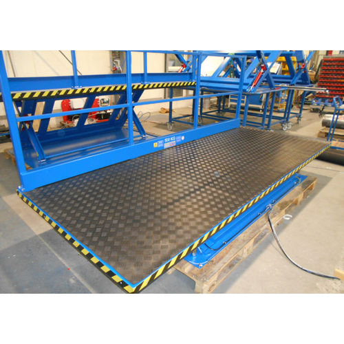 Plateforme élévatrice fixe - HTB3515 - KRAUS Betriebsausstattung und Fördertechnik GmbH - électrohydraulique / d'intérieur / pour applications industrielles