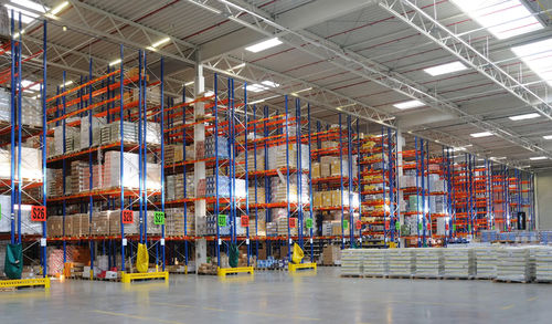 Rayonnage à palettes - PROMAN s.r.o. - pour entrepôt de stockage / à étagères / dynamique
