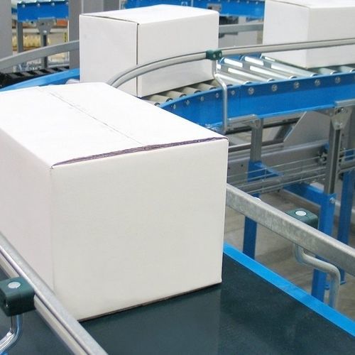 Convoyeur à bande - Körber Supply Chain GmbH - courbe / de transport / modulaire