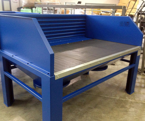 Table aspirante pour applications générales - L.M. TECNOLOGIE DELL’ARIA SRL - pour le dépoussiérage / compact