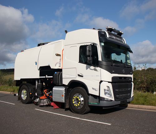 Balayeuse pour véhicule porteur - S8400 - Stock Group - diesel / d'extérieur / de poussières