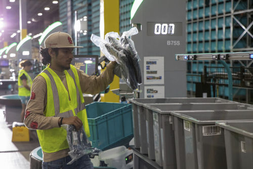 Système de préparation de commande pick-to-light - ERREVI AUTOMATION SRL