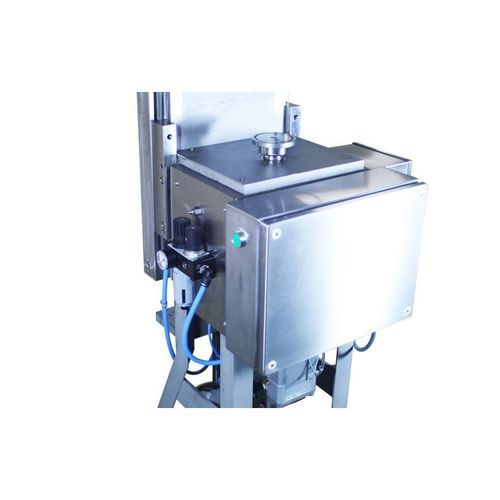 Fermeuse de boîtes de conserve semi-automatique - 10V - Innovus Engineering