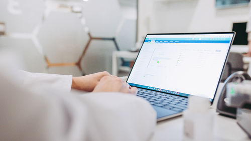 Logiciel d'automatisation - eLabInventory  - eLabNext -Bio-ITech B.V. - de suivi / de stockage / de gestion de stock