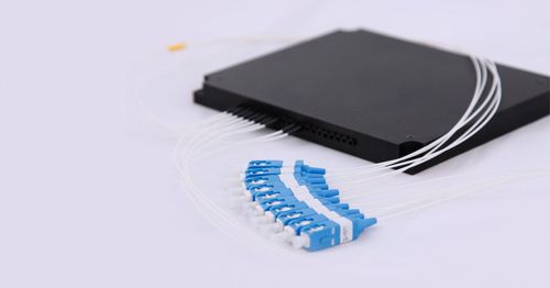 Multiplexeur module - Wuhan Yilut Technology Co., Ltd. - optique / de fibre optique / de longueur d'onde