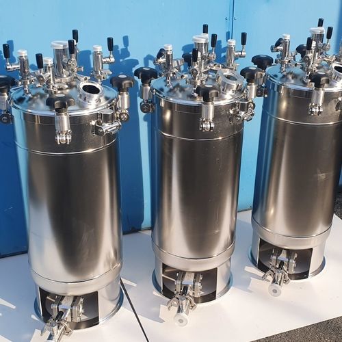 Bioréacteur pour processus photochimiques - Meili Technology SA - pour l'industrie pharmaceutique / avec agitateur magnétique / à agitation