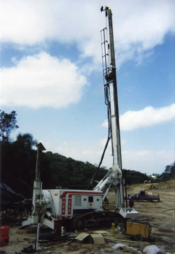 Foreuse de consolidation de tunnel - GEA 500 J - MAIT S.p.A. - sur chenilles / rotative / Caterpillar