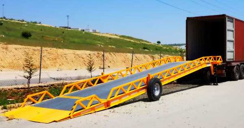 Rampe de chargement pour chariot élévateur - AKYEL TREYLER MAKINE SAN. VE TIC.LTD.STI. - mobile