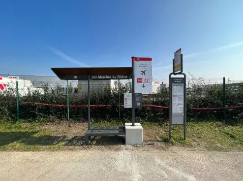 Mobilier en acier inoxydable - AXIMUM - à haute résistance