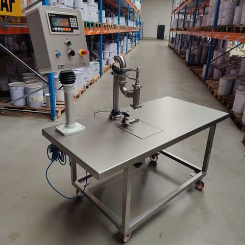 Remplisseuse semi-automatique - Liquid Table - Gravifill - de bouteilles / de pots / de canettes