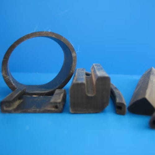 Profilé en EPDM - INTERCAUCHOS DEL VALLES S.A. - en silicone / en U / d'étanchéité