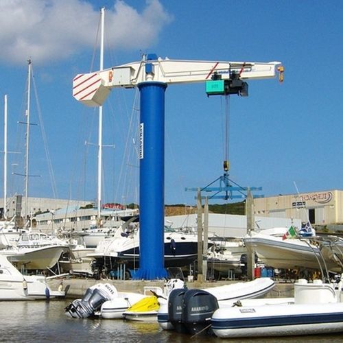 Potence pour bateau - Xinxiang MAGICART Cranes Co., Ltd - sur colonne / 360° / 270°