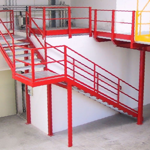 Escalier d'extérieur - PAROLIN - métallique / à marche anti-dérapante