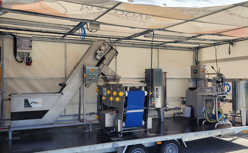 Extracteur de jus de fruits - NFC - Stalmont R. Duda i Wspólnicy Spółka Jawna - à bande