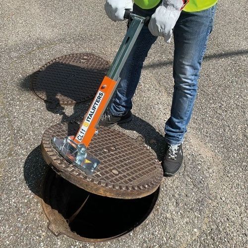 Outil de levage de plaques d'égouts manuel - CL11 - Italifters - magnétique / à roues